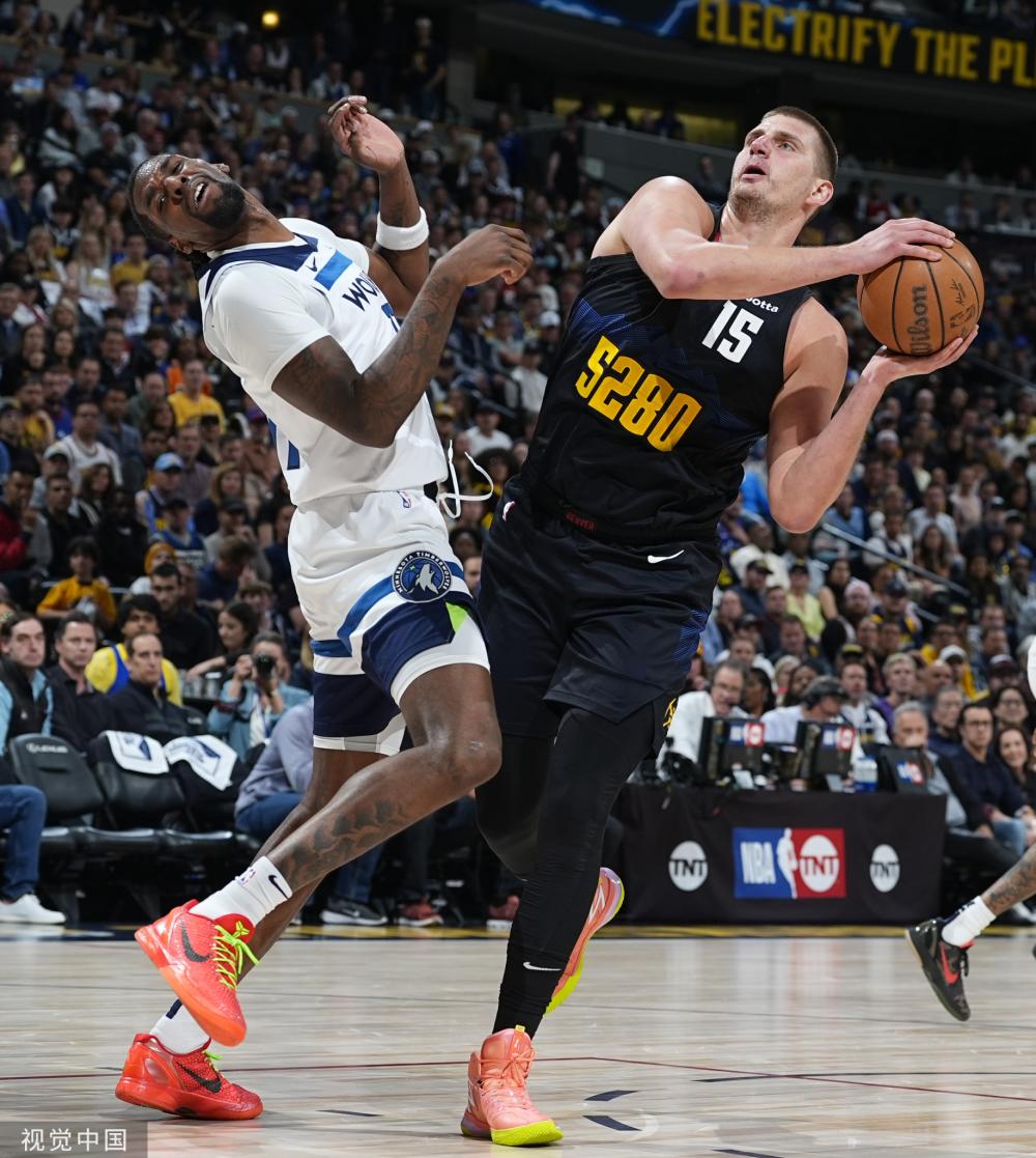 的主导下 的主导下