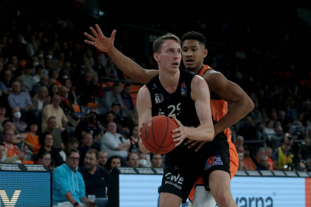 传球和进球 传球和进球